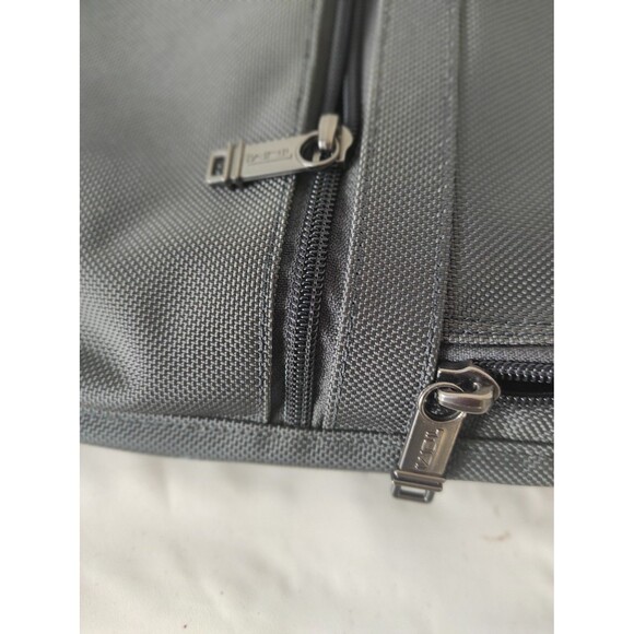 TUMI Alpha Small Flap Crossbody Grey Shoulder Bag Pouch 22105DH 10.5"×12.2"x1.7" - Picture 5 of 16